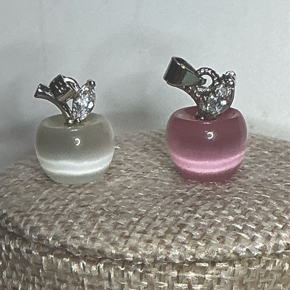 Jewelry - Cats Eye Apple Pendant and Chain 925 CZ